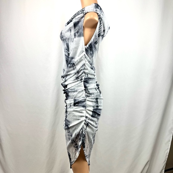 Silence + Noise Arianna Black & White Shimmer Asymmetrical Mini-Midi Dress Sz XL - Picture 9 of 16